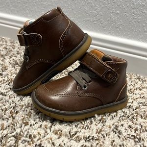 Stride Rite Mid Boot